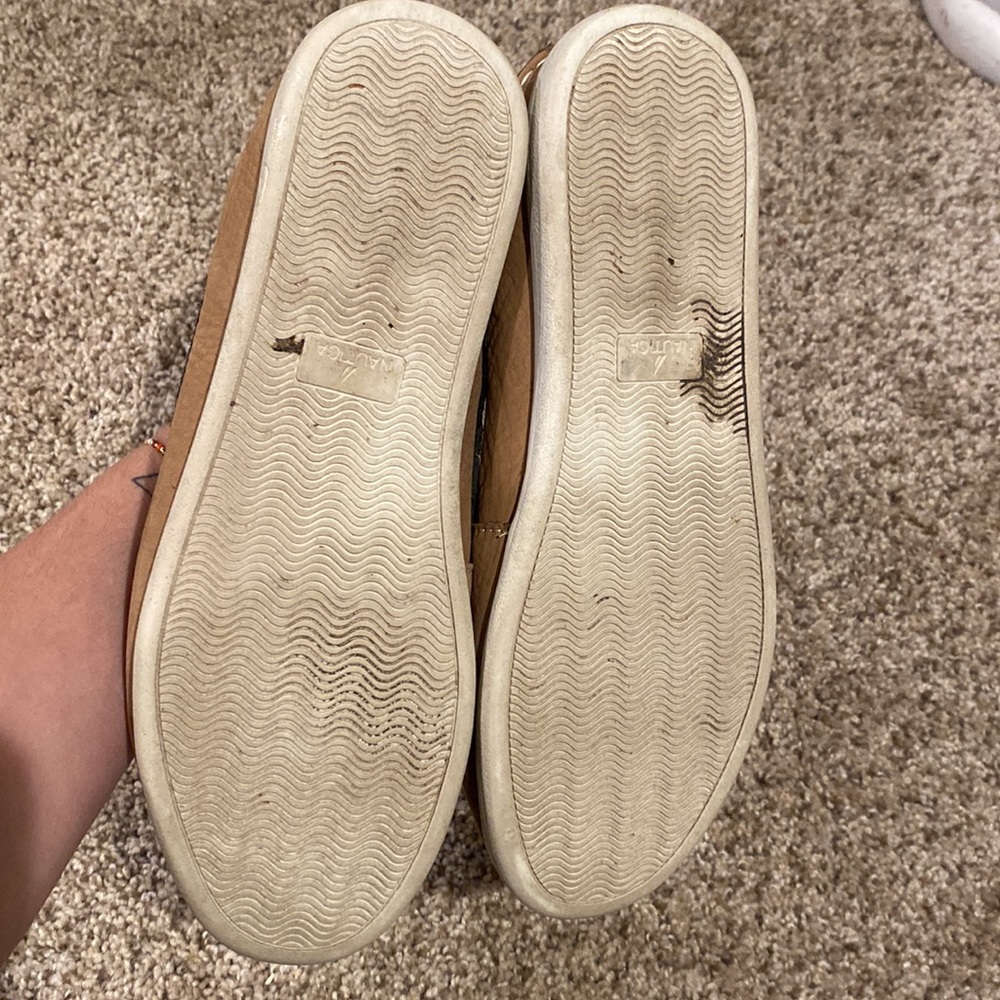Nautica boat shoes. - Picture 3 of 4